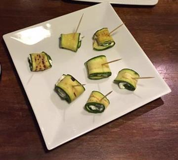 Zucchini rolls and Philadelphia