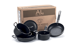 Sets of pots and pans